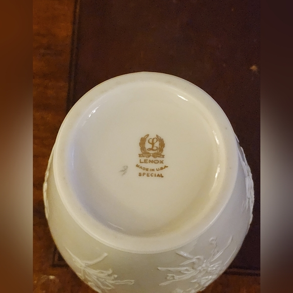 Lenox Masterpiece Floral Embossed Vase - Picture 3 of 4